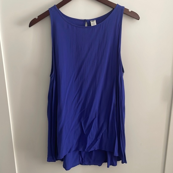 Old Navy Tops - Old Navy high low sleeveless top size 1x blue